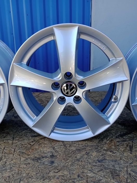 Felgi Aluminiowe 5x100 r16 ET47 Audi Skoda VW Dezent