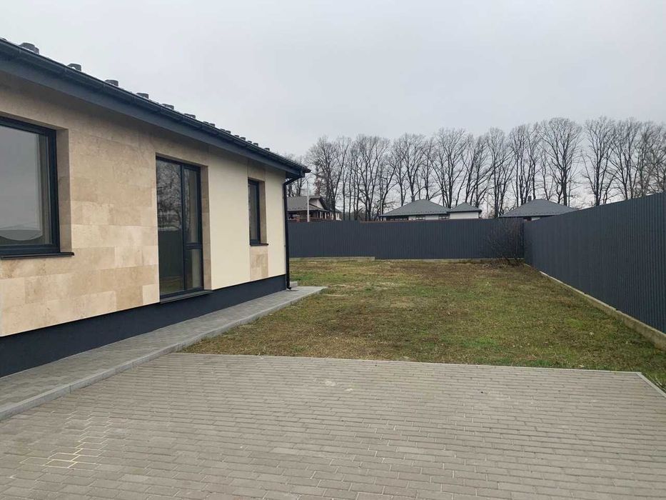 Будинок з максимальним наповненням для ремонту біля Києва!