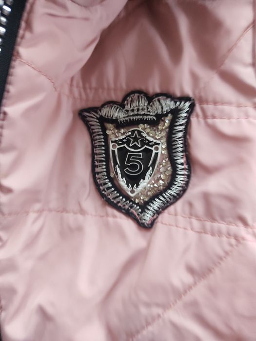 Красива осіння курточка