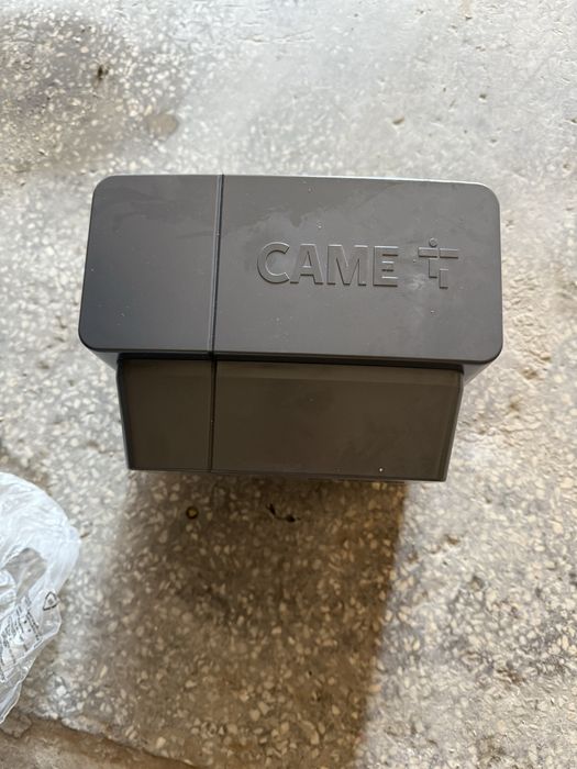 Silownik do bram przesuwnych CAME BX608AGS