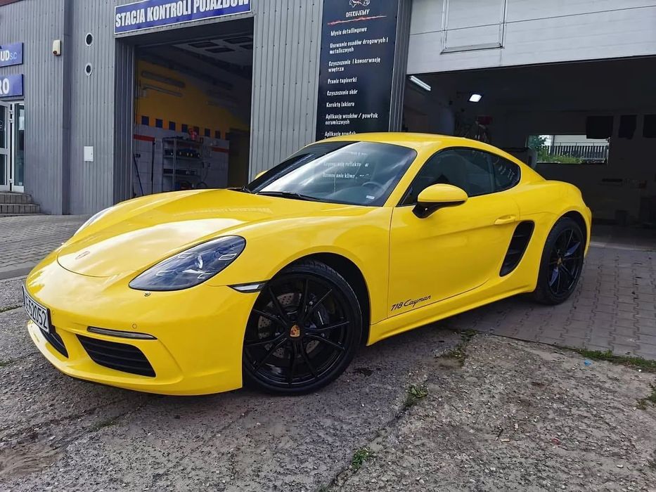 Porsche 718 Cayman