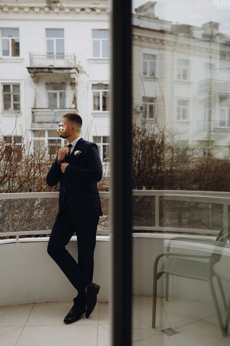 Чоловічий костюм трійка темно-синій