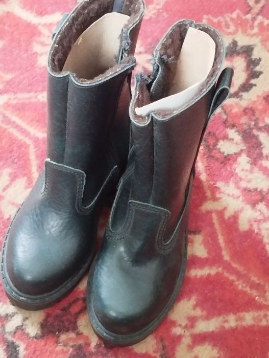 Дитячі чобітки тверді