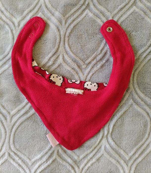 Chustka pod szyję na polarze Hello Kitty