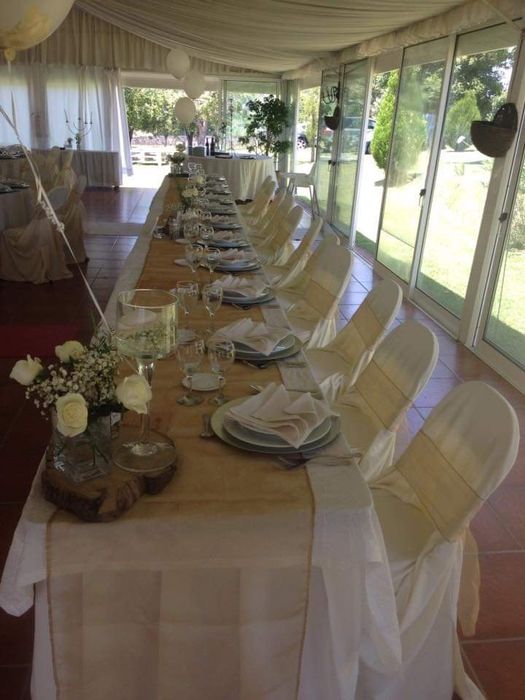 Alugo cadeiras e coberturas , vários materiais para festas