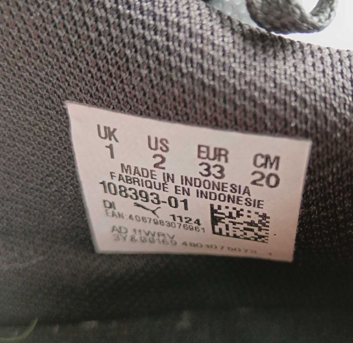 Vendo Chuteiras Puma Criança tamanho 33