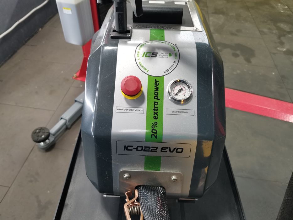 Dry ice cleaning bluster пристрій для очистки сухим льодом