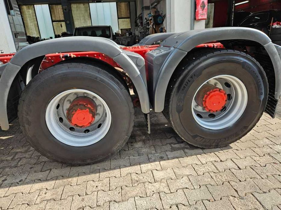 Шасі MAN TGS 26.440 під кран маніпулятор чи лісовоз кузов 5.6м 6х4