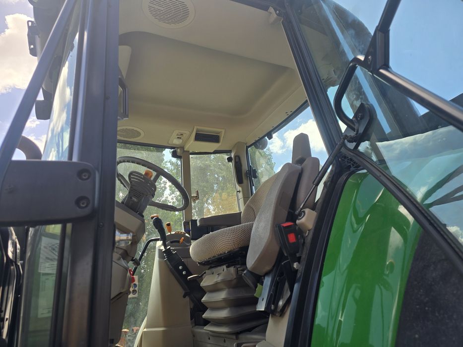 Trator John Deere 6155M - 2020 com carregador frontal