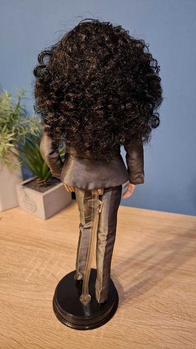 Cher Bob Mackie Barbie Black Label Lalka kolekcjonerska