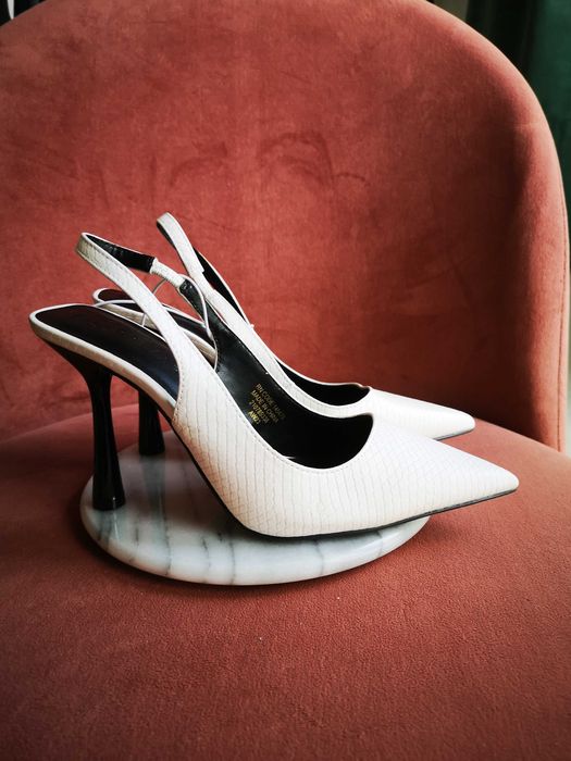 Primark białe buty na obcasie r. 36 nowe
