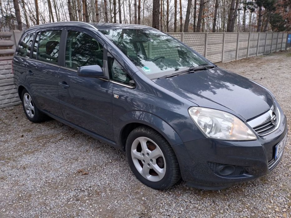Opel Zafira 1.6 klima alumy bardzo ładny bez rdzy