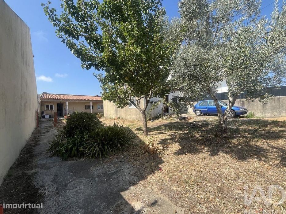 Casa / Villa T2 em São Domingos de Rana de 71,5 m2