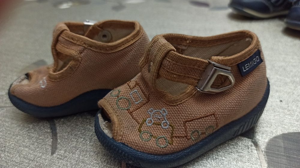 Buty pierwsze buciki kapcie 11,1 cm