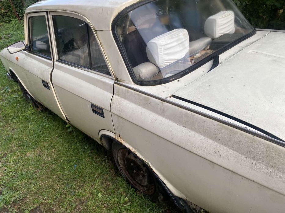 Пордається автомобіль москвич 412