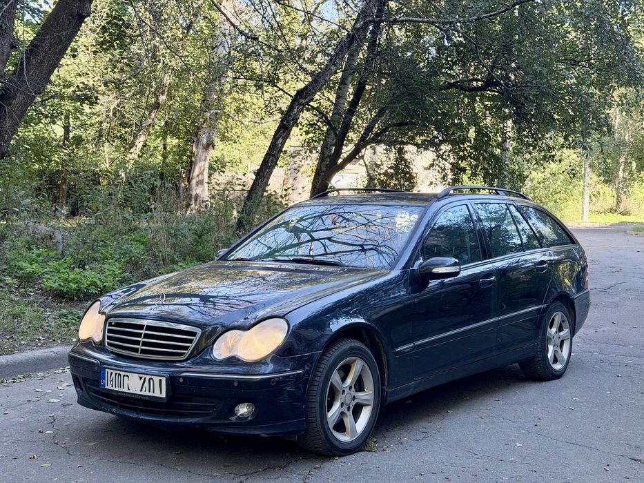 Mercedes C200 cdi 2007 рік 2.1 дизель