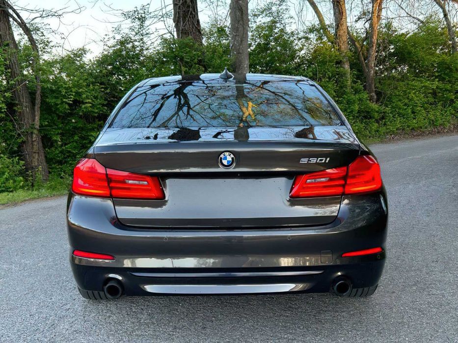 BMW 5 Series 530i      2017