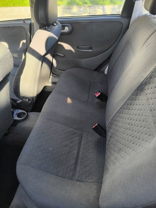 Opel corsa c 2003