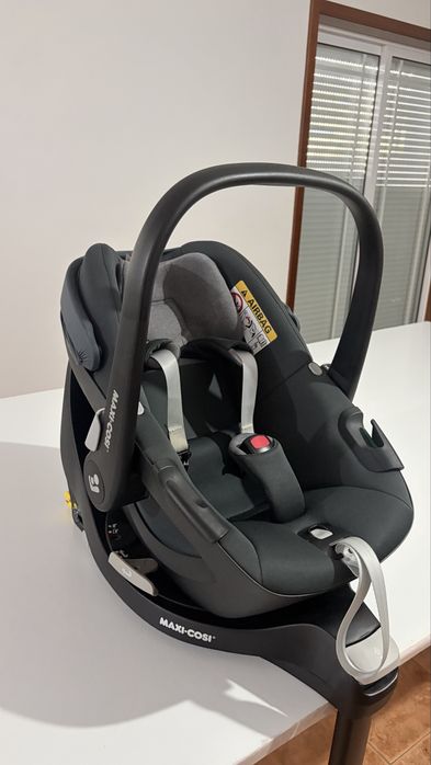 Maxi Cosi Pebble 360 + Base Family Fix 360
