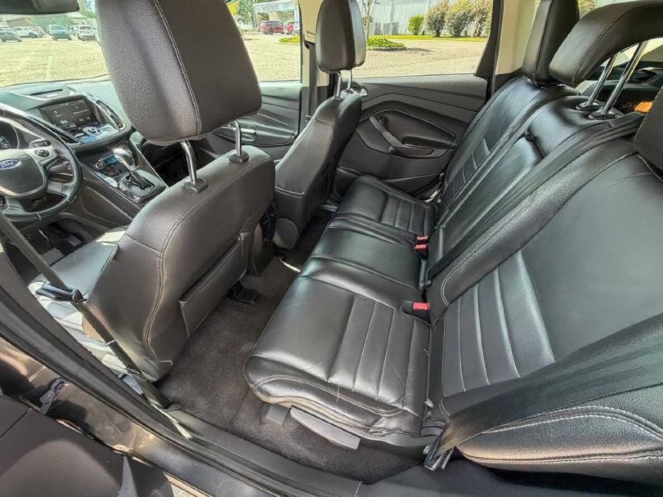 Ford Escape Titanium      2015