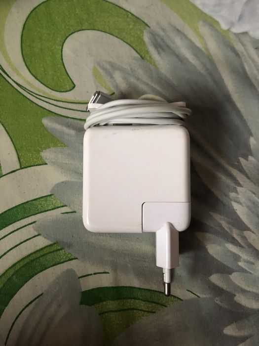 Зарядка для Макбука