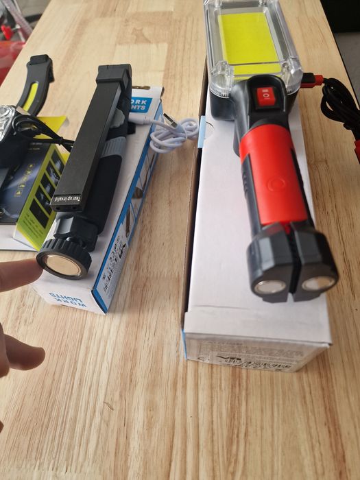 conjunto de 3 Gambiarras bateria novos 
24 €

Profi