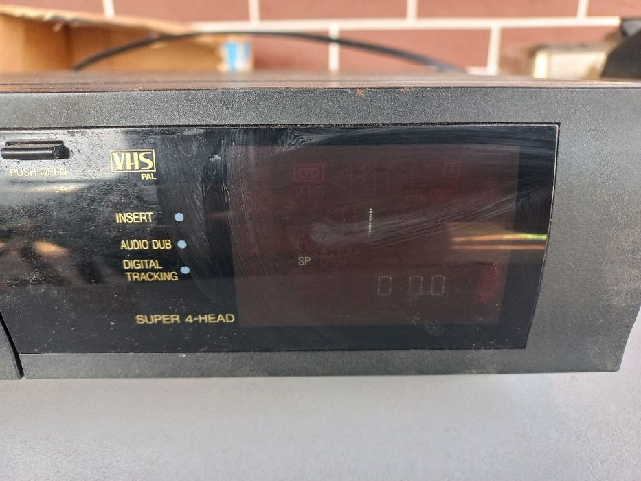 Відеомагнітофон Panasonic NV J35EE