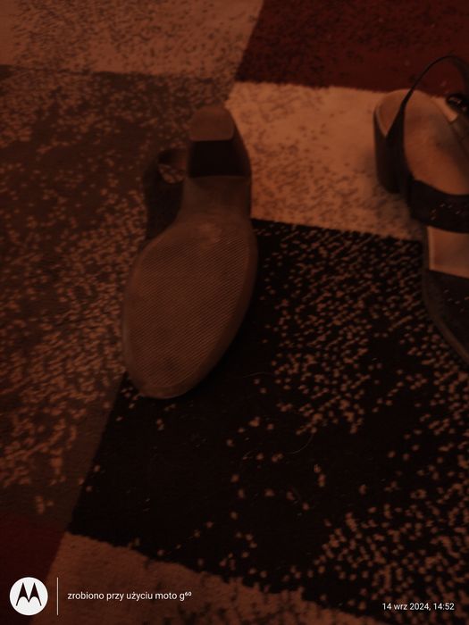 Damskie granatowe sandały