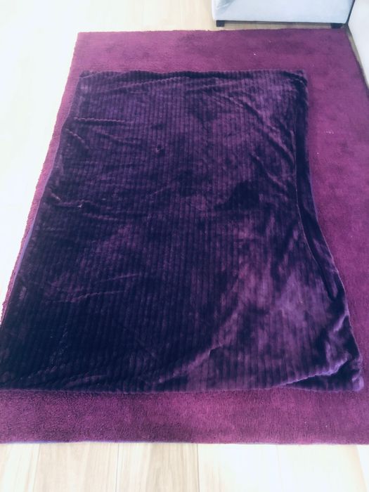 Tapete grande roxo como novo