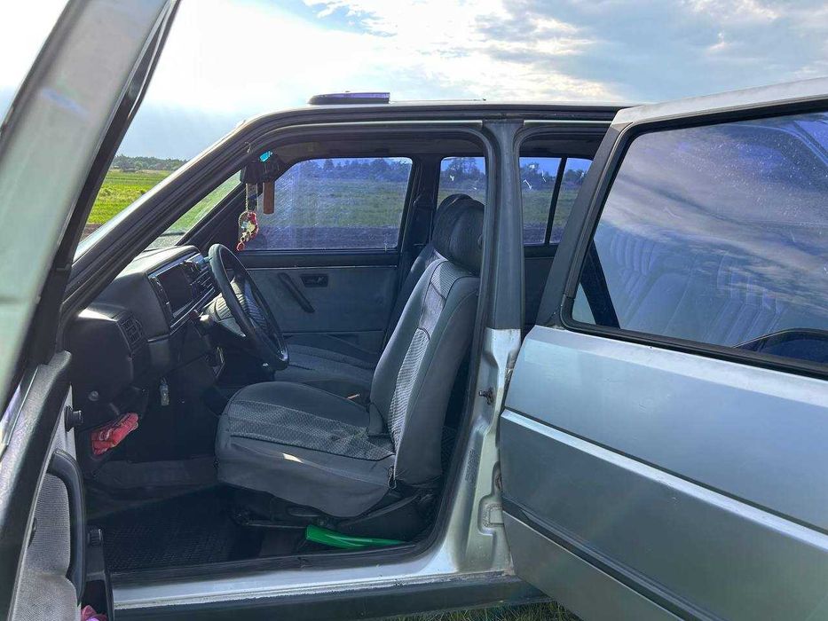 Авто Volkswagen Jetta