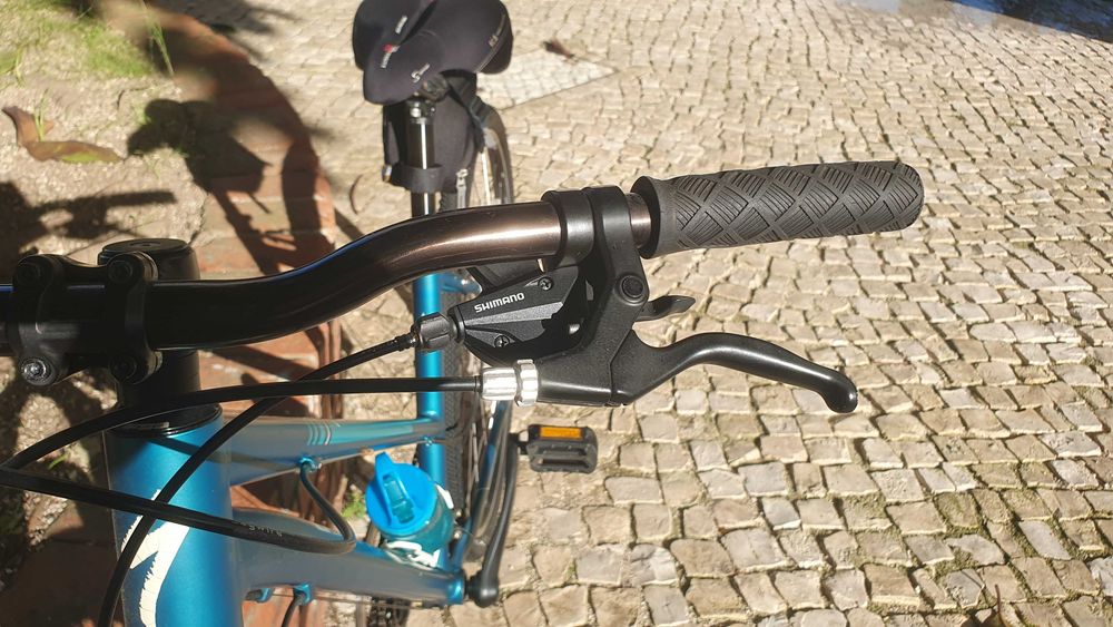 IMPERDÍVEL! Beautiful bike Specialized Ariel size M/Fem. Seminova!