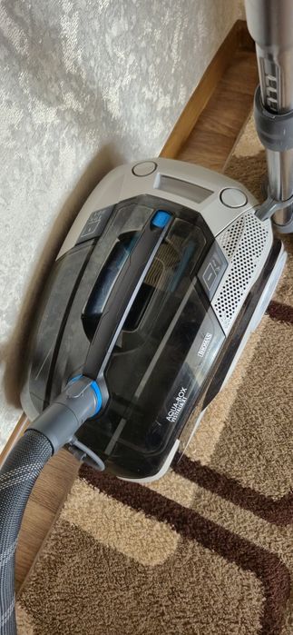 Пилесос миючий Томас