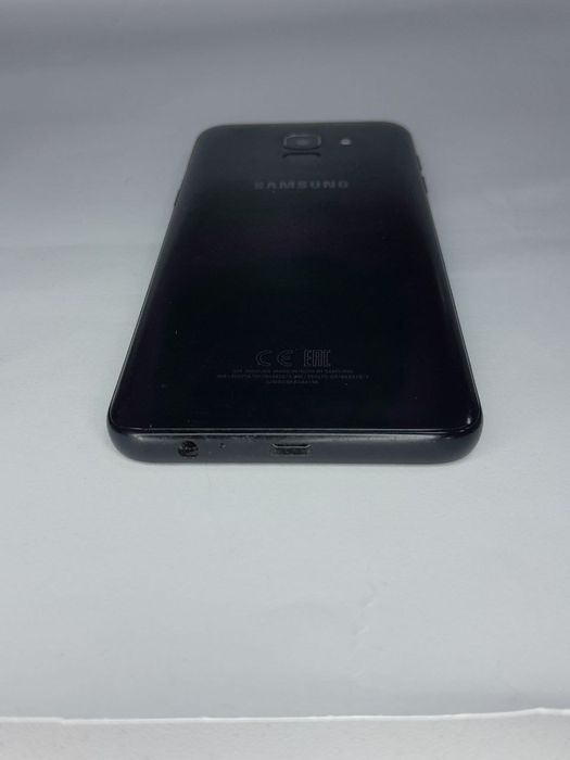 Samsung J6 2/32gb