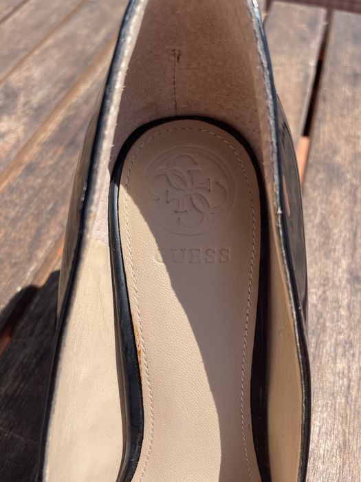 Sapatos guess 37