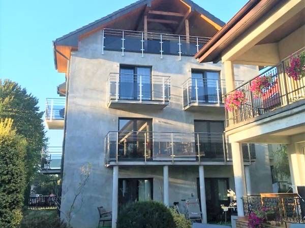 Pokoje i apartamenty