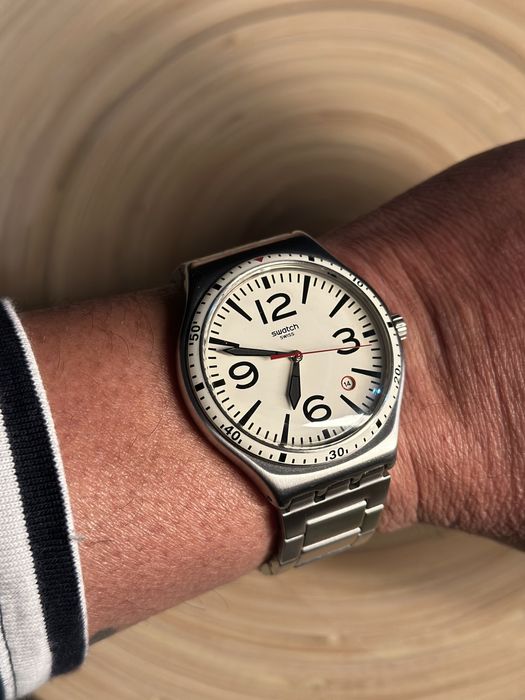 Swatch  Caterhblack YWS403C