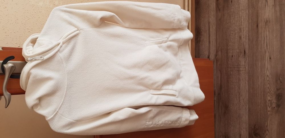 Bluzy młodzieżowe,  kurteczka czarna wiosenna