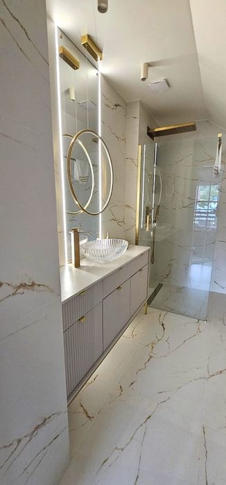 Usługi /Remonty i wykończenia wnętrz