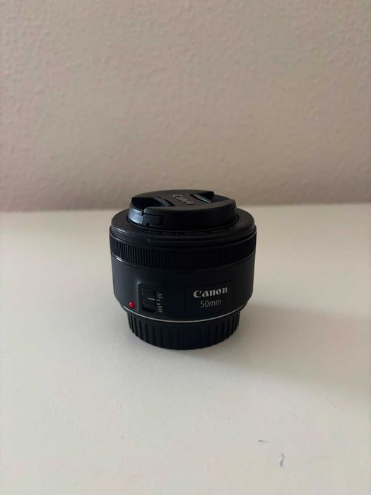 Canon2000D + 75-300mm F4-5.6 + 18-55mm + 50mm F1.8