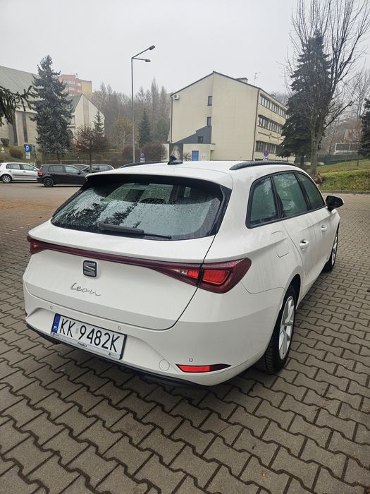 Wynajem, Wypożyczalnia samochodów, automat, Hak, Kraków