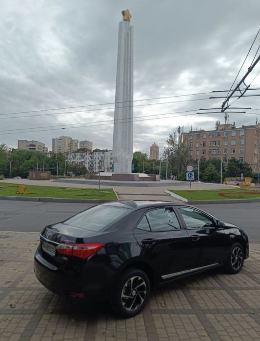 Тойота 2017г. Пробег 88888 км.