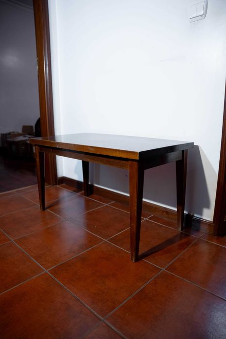 Mesa de Centro (Madeira)