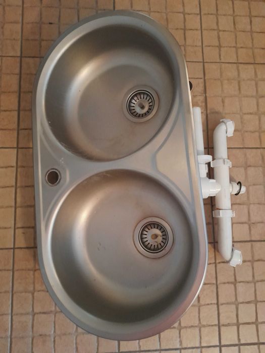 Zlewozmywak dwukomorowy aluminiowy