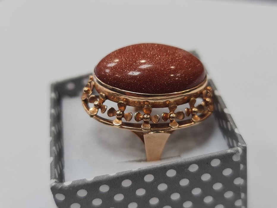 Polska 1963-86! Złoty pierścionek/ 585/ 11.23 gr/ R18/ Piasek Pustyni