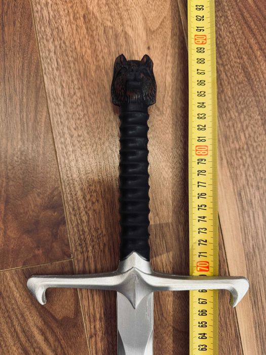 Miecz Longclaw (niedźwiedź), Jon Snow | Gra o Tron