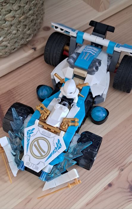 Lego ninjago auto
