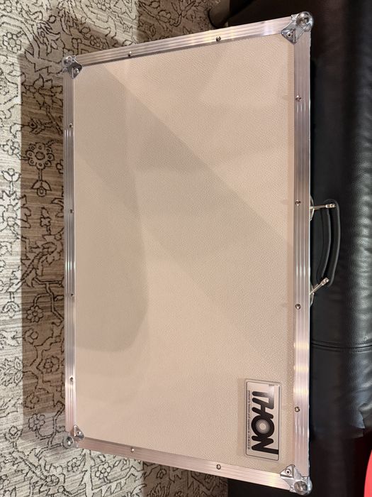 Hardcase - Fractal Fm9