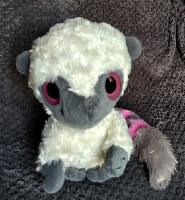 Pluszowy lemur maskotka pluszak