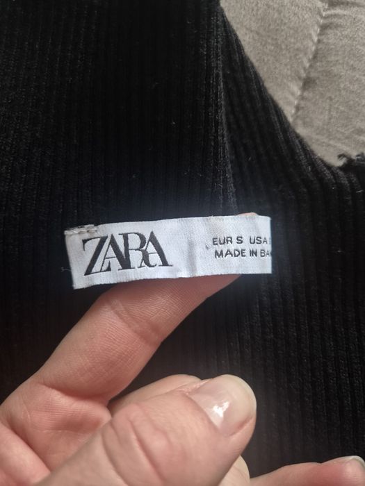 Сукня трикотажна міні від zara