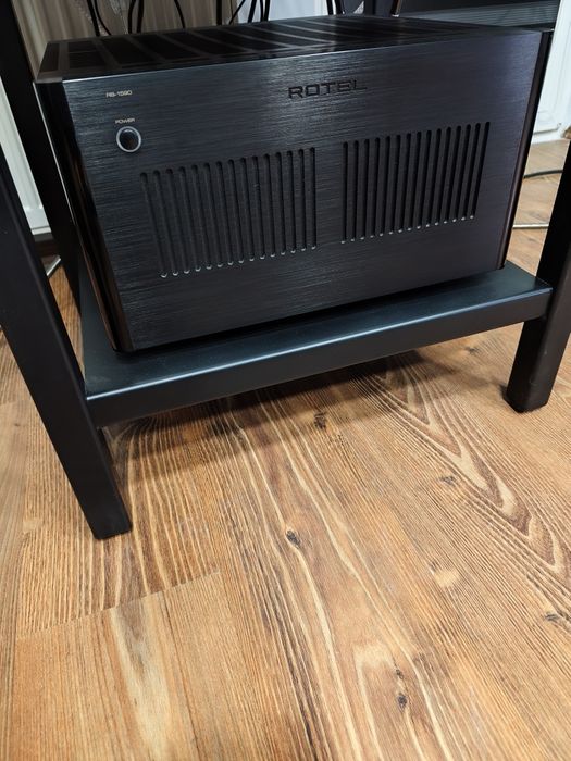 Wzmacniacz Rotel RB 1590